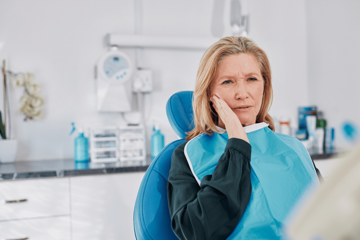Dental implant consultation for osteopenia at Schaumburg clinic